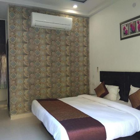 Ezzenza Mahayana Resort & Spa ริชิเคช ภายนอก รูปภาพ