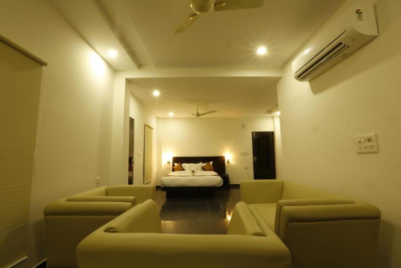 Ezzenza Mahayana Resort & Spa ริชิเคช ภายนอก รูปภาพ