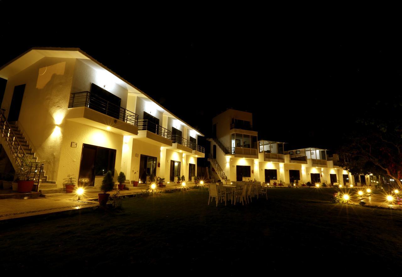 Ezzenza Mahayana Resort & Spa ริชิเคช ภายนอก รูปภาพ