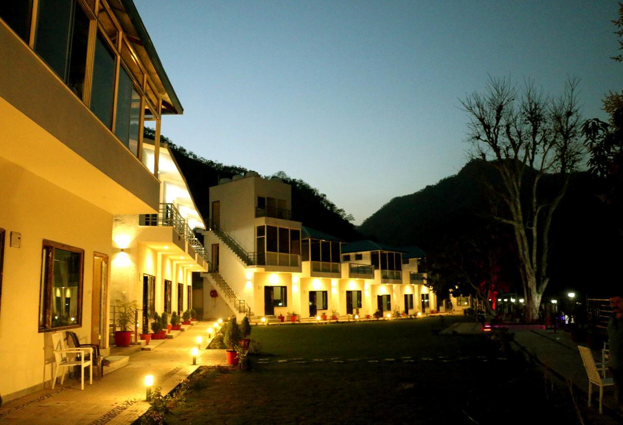 Ezzenza Mahayana Resort & Spa ริชิเคช ภายนอก รูปภาพ